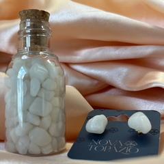 BRINCO PEDRA ROLADA AGARRADINHO- QUARTZO BRANCO na internet