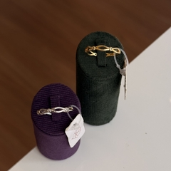 ANEL RENDA COM CRISTAL na internet