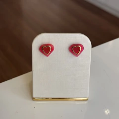 BRINCO CORAÇÃO COLADO C/ ESTAMPA- ÁGATA ROSA (OURO) - loja online