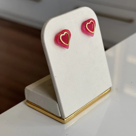 BRINCO CORAÇÃO COLADO C/ ESTAMPA- ÁGATA ROSA (OURO) - comprar online