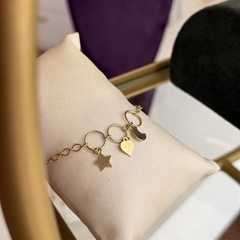 PULSEIRA CIGANINHA E MEDALHA - comprar online