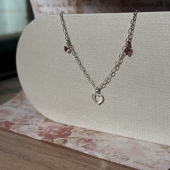 PULSEIRA PRATA 925 - CORAÇÃO VAZADO+ CORAÇÕES ROUGE na internet