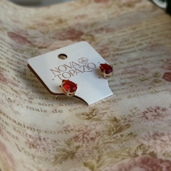 Imagem do BRINCO GOTA 7X10 VERMELHO RUBI