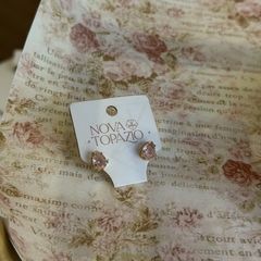 BRINCO GOTA 7X10 ROSA (OURO) - Nova Topázio