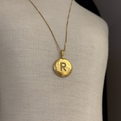 PINGENTE MANDALA LETRAS COM ZIRCONIAS na internet