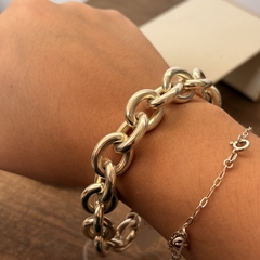 PULSEIRA ELO GROSSO OVAL LISO