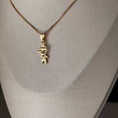 PINGENTE MENINO VAZADO ZIRCONIA CRISTAL CAMISETA na internet