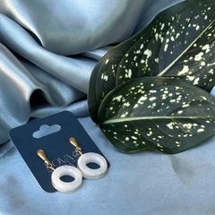 BRINCO ARGOLA (OURO)- QUARTZO BRANCO na internet