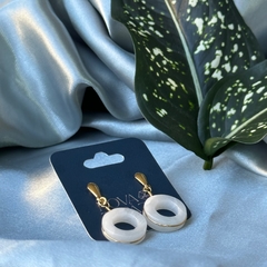 BRINCO ARGOLA (OURO)- QUARTZO BRANCO - loja online