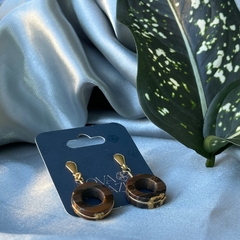 BRINCO ARGOLA (OURO)- OLHO DE TIGRE - Nova Topázio