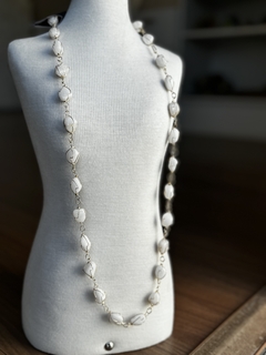 COLAR DE CESTA 70CM (OURO)- QUARTZO BRANCO - comprar online