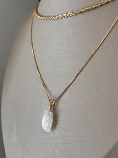 PINGENTE PEDRA BRUTA (OURO)- QUARTZO BRANCO - comprar online