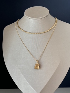 PINGENTE PEDRA BRUTA (OURO)- OLHO DE TIGRE