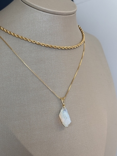 PINGENTE PEDRA BRUTA (OURO)- PEDRA DA LUA - comprar online