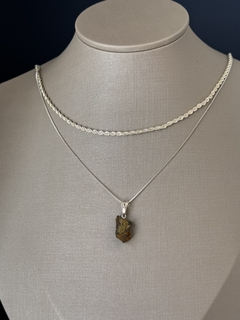PINGENTE PEDRA BRUTA (PRATA)- OLHO DE TIGRE - comprar online