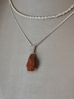 PINGENTE PEDRA BRUTA (PRATA)- PEDRA DO SOL - comprar online