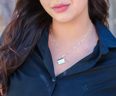 COLAR RELICÁRIO CARTA - comprar online