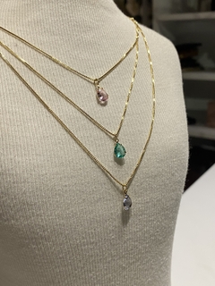 COLAR TRIPLO VENEZIANA 40CM, 45CM E 50CM COM GOTA 6X8 ROSA, TURMALINA E AMETISTA - loja online