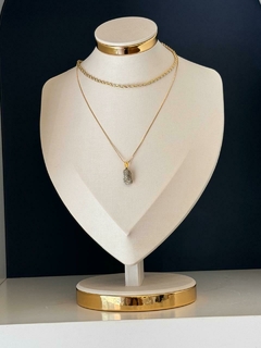 PINGENTE PEDRA BRUTA (OURO)- PIRITA