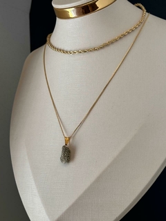 PINGENTE PEDRA BRUTA (OURO)- PIRITA - comprar online