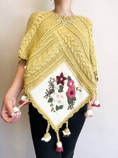 PONCHO ROSITA BORDADO - comprar online