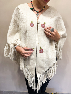 PONCHO JOSEFA CRUDO en internet