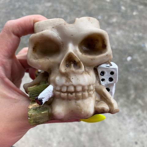 Cinzeiro Caveira de pedra