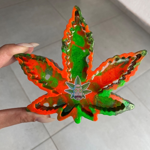 Cinzeiro de resina - erva laranja