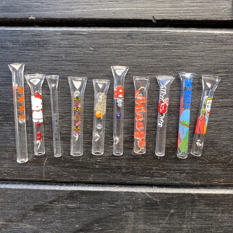 Piteira de vidro desenhada