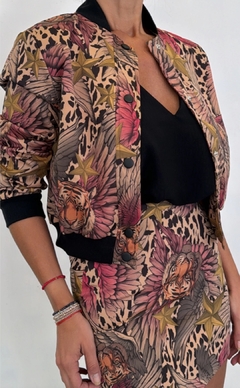 Campera Bomber Tiger Jungle en internet