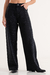 WIDE LEG GOTHAM rígido negro con bigotes con hotfix - comprar online