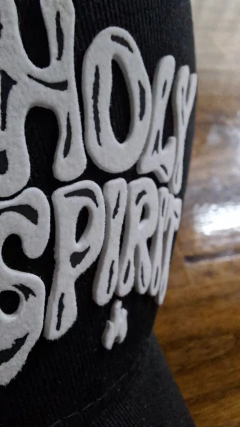 GORRA 3D. HOLY SPIRIT. NEGRO. - Relumbra