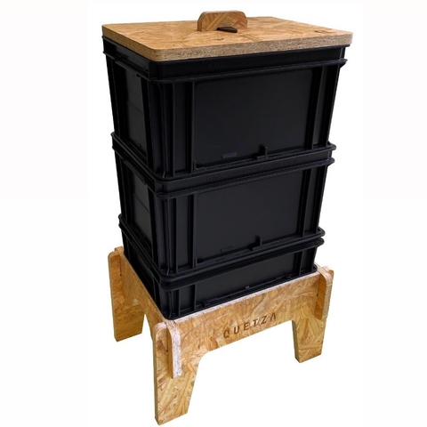 Compostera de 40 litros con Base y Tapa Encastrable de Madera Reciclada