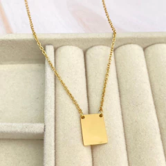 Collar con plaquita lisa dorado - ADC074 en internet