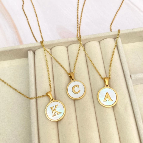 Collar inicial letra perla - AWS042 - comprar en línea