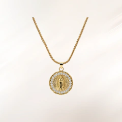 Collar Medalla Redonda Virgen de Guadalupe con Cristales Dorado 50.5cm.-55cm. - CDC154 - comprar en línea
