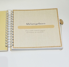 Livro do Bebê - Linho Caramelo - comprar online