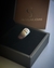 Hstern. Anel em Ouro Branco 18k texturizado. - comprar online