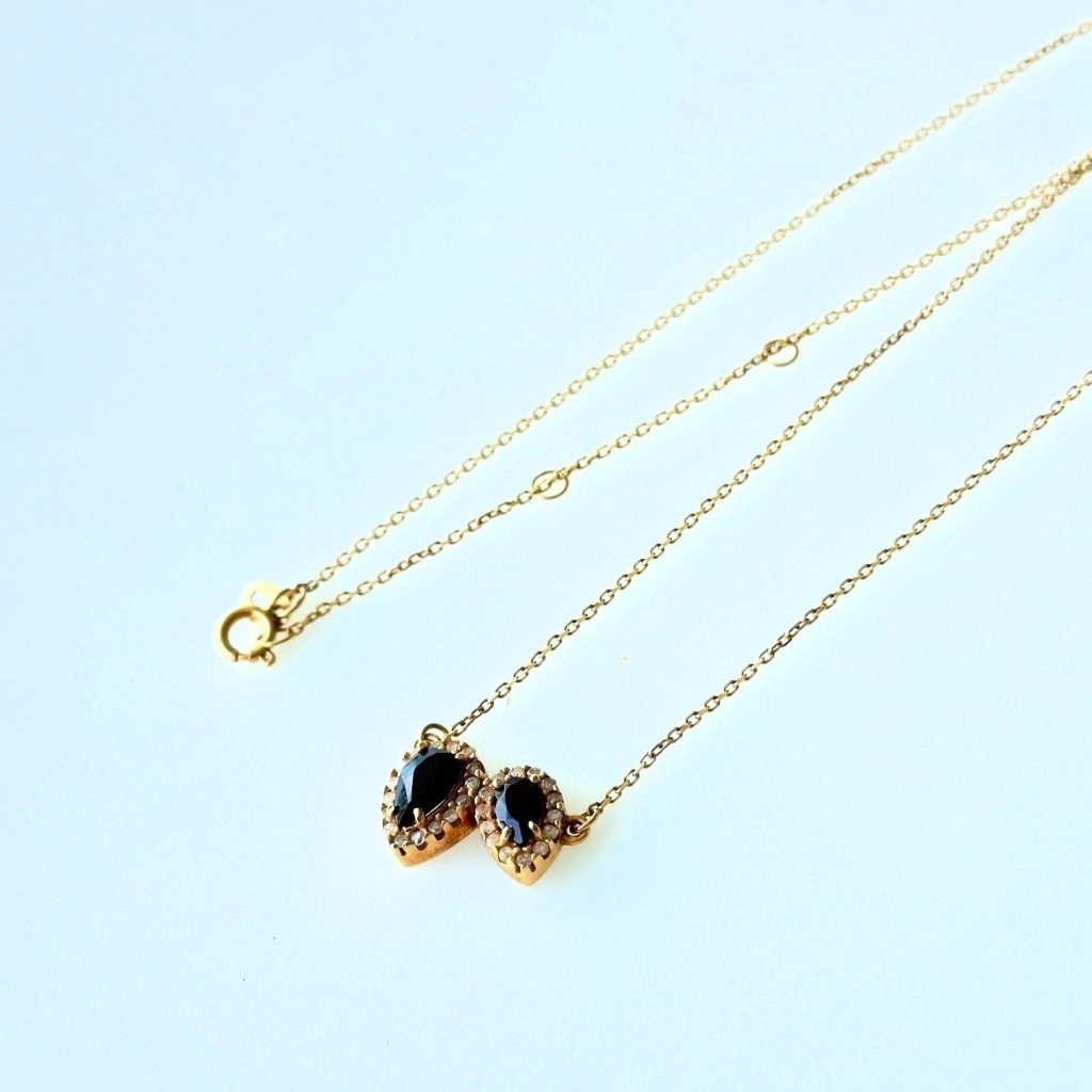 Vivara - Colar em Ouro Amarelo 18k com Quartzo Negro e Diamantes.