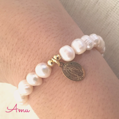 Pulsera perla Medalla G