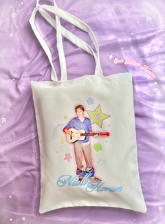 “Niall world” Tote Bag on internet