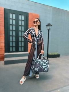 Saída Longa Zebra Ame - comprar online