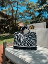 Bolsa Tigre Preto/Branco - comprar online