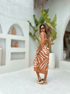 Pareô Zebra Nude na internet