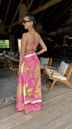 Pareô Folhagem Pink Neon - Sol e Sal Beach