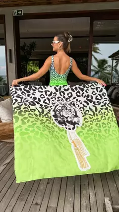 Pareô Onça Lima Degradê