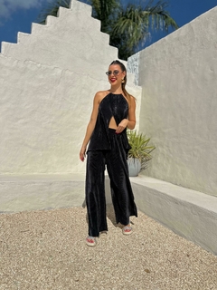 Conjunto Ferrara Calça + Blusa Preto na internet