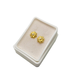 Aretes Broquel Flor Diamantada con Perla en Oro 10K - tienda en línea