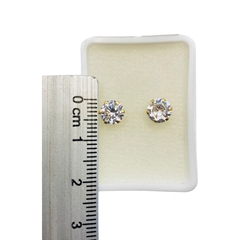 Imagen de Aretes Broquel con Zirconias Blancas de 6mm Oro 10K