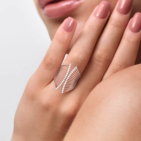 Anel Ouro Rosé 18k e 39 pontos de Diamantes